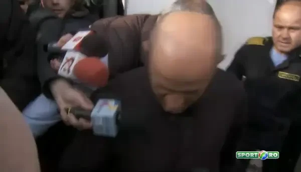 Primele imagini cu Copos dupa ce a iesit din inchisoare. A citat din doi scriitori si a fugit la spital: "A fost dur, greu, dureros. UN COSMAR!"