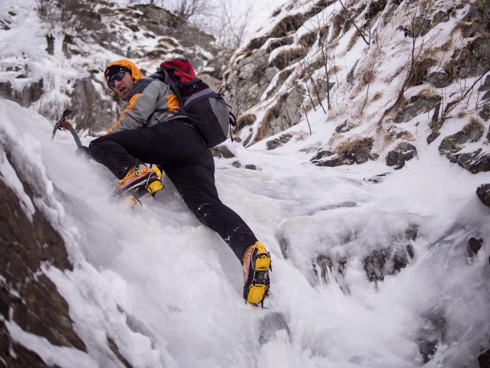 Cu slana si ceapa la 3.500 de metri. Cum isi va petrece Horia Pastele? Video: