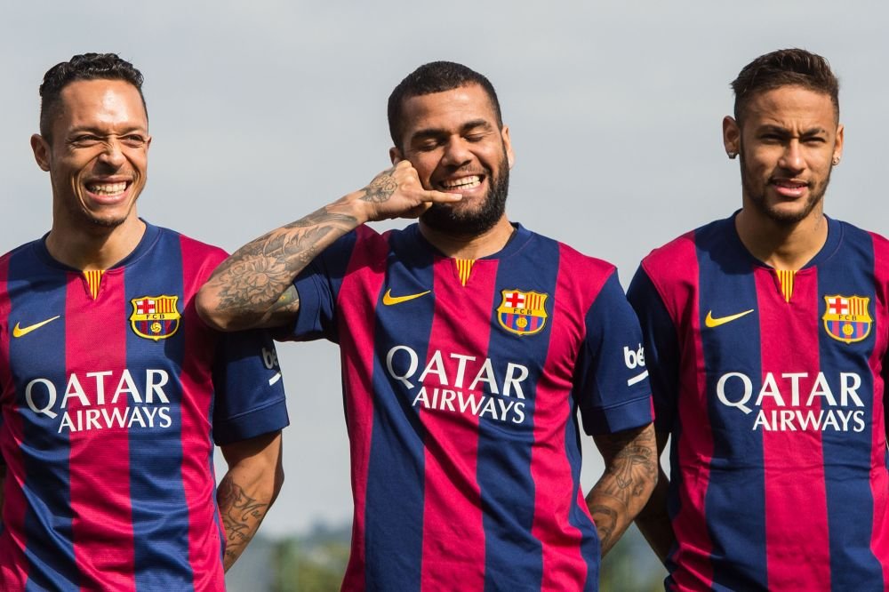 Prima reactie oficiala a Barcelonei, dupa ce agentul lui Dani Alves a anuntat plecarea brazilianului de pe Nou Camp! Ce spune Bartomeu