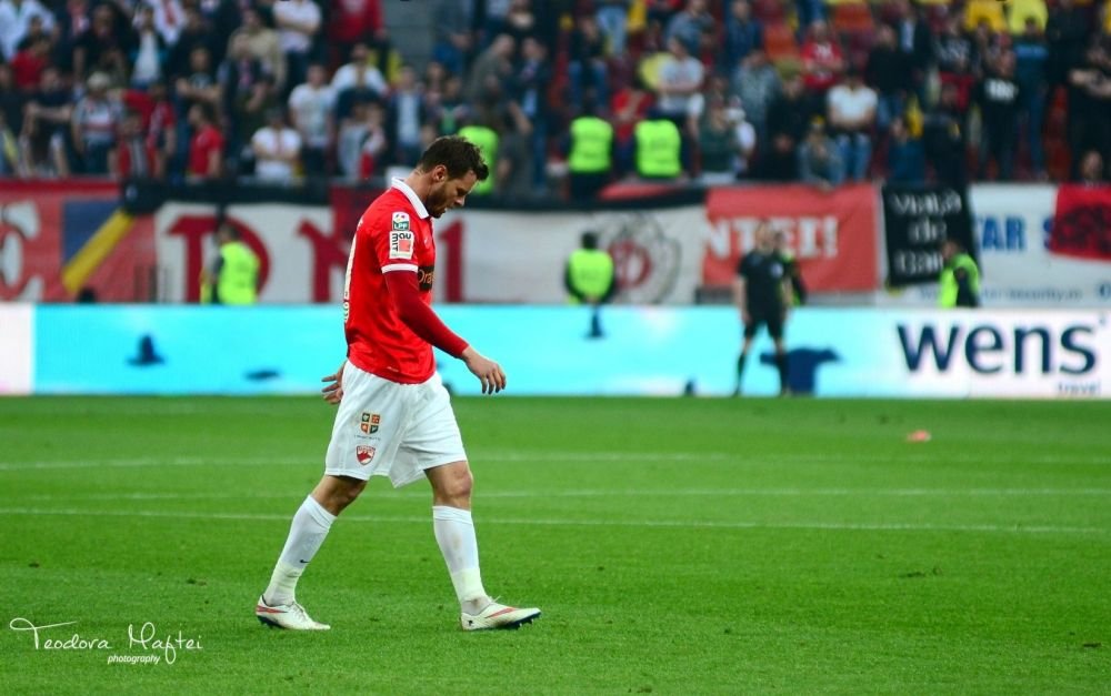 GALERIE FOTO | Ce nu s-a vazut aseara la derby-ul de pe National Arena: bannere, suporteri si un Borcea Jr. de nerecunoscut!_15