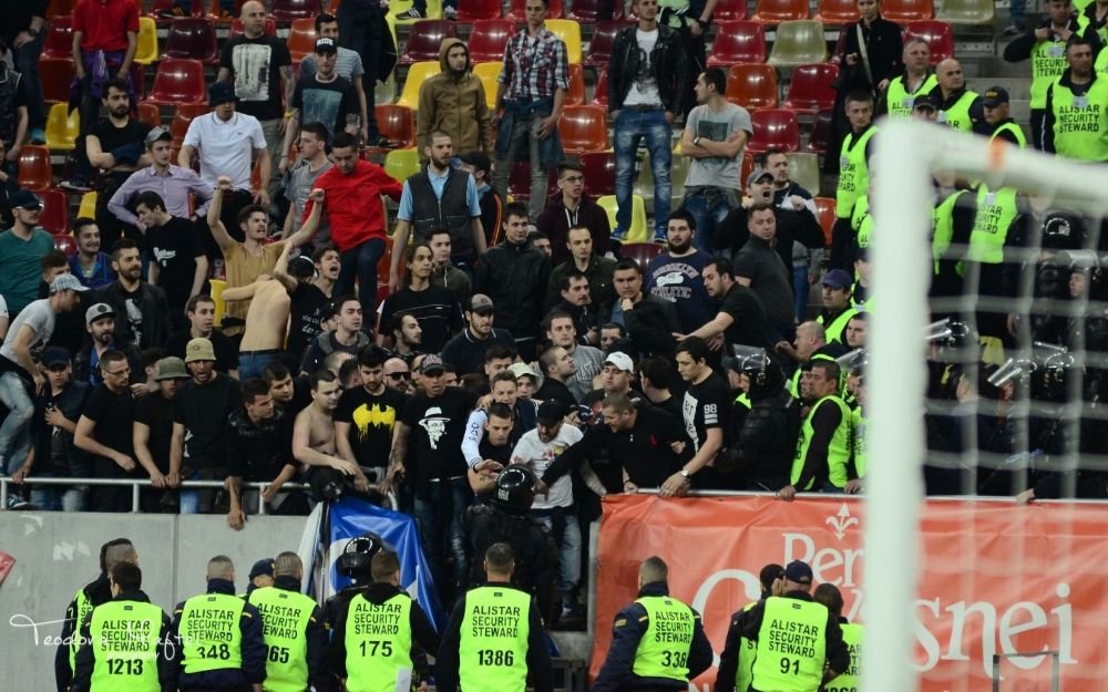 GALERIE FOTO | Ce nu s-a vazut aseara la derby-ul de pe National Arena: bannere, suporteri si un Borcea Jr. de nerecunoscut!_45