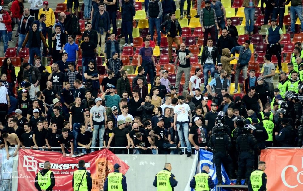 GALERIE FOTO | Ce nu s-a vazut aseara la derby-ul de pe National Arena: bannere, suporteri si un Borcea Jr. de nerecunoscut!_51