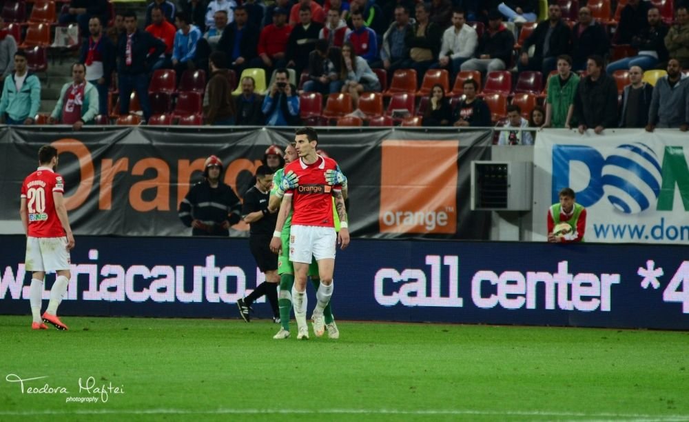 GALERIE FOTO | Ce nu s-a vazut aseara la derby-ul de pe National Arena: bannere, suporteri si un Borcea Jr. de nerecunoscut!_68