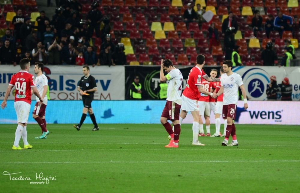 GALERIE FOTO | Ce nu s-a vazut aseara la derby-ul de pe National Arena: bannere, suporteri si un Borcea Jr. de nerecunoscut!_71