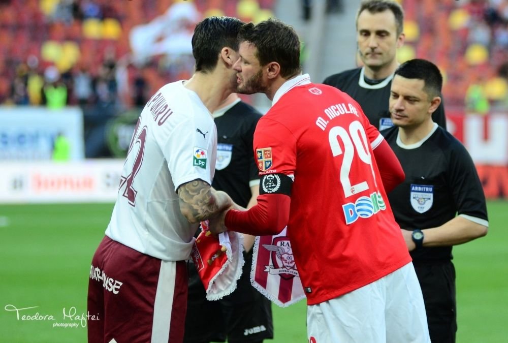 GALERIE FOTO | Ce nu s-a vazut aseara la derby-ul de pe National Arena: bannere, suporteri si un Borcea Jr. de nerecunoscut!_92
