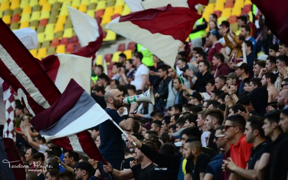 GALERIE FOTO | Ce nu s-a vazut aseara la derby-ul de pe National Arena: bannere, suporteri si un Borcea Jr. de nerecunoscut!_100