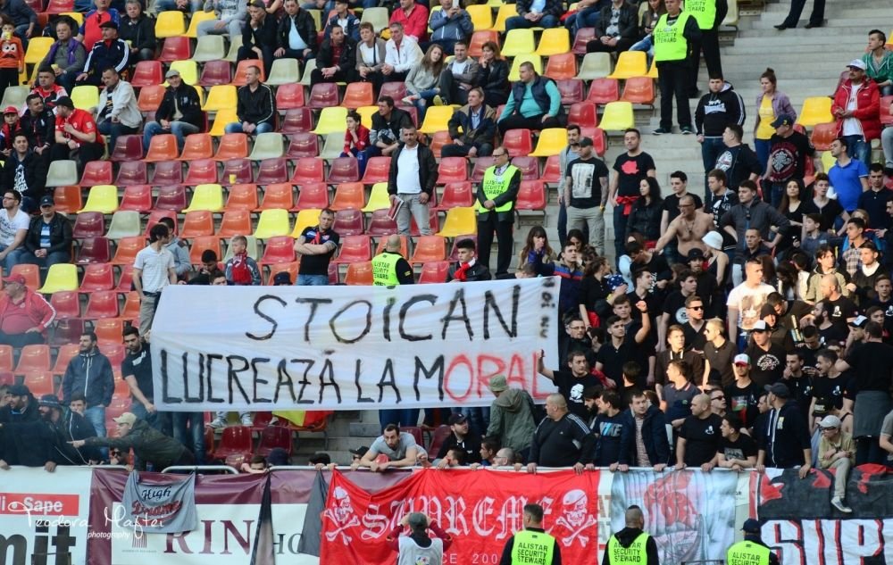 GALERIE FOTO | Ce nu s-a vazut aseara la derby-ul de pe National Arena: bannere, suporteri si un Borcea Jr. de nerecunoscut!_101