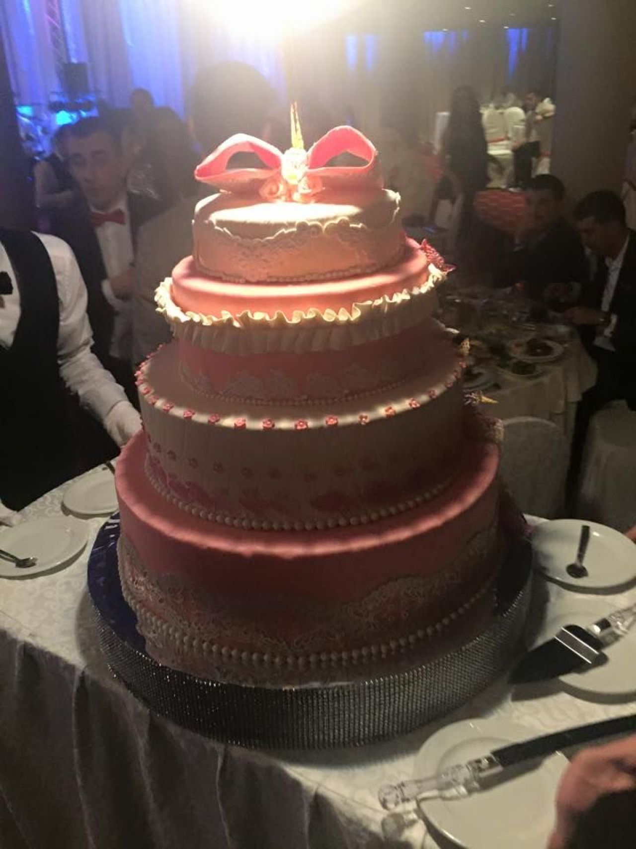 FOTO Becali a petrecut cu Reghe de Paste! Patronul Stelei NU s-a uitat la meciul cu Astra! Ce a facut in timpul egalului_4