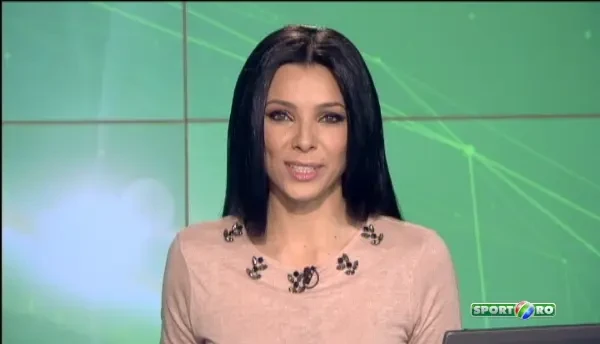 Campionatul mondial de spart nuci cu...fundul :) A fost vai de fundul campionatului! Cum se amuza nemtii: VIDEO