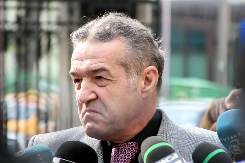 Lovitura in familia Becali. Un nepot al patronului Stelei este suspectat de evaziune si spalare de bani