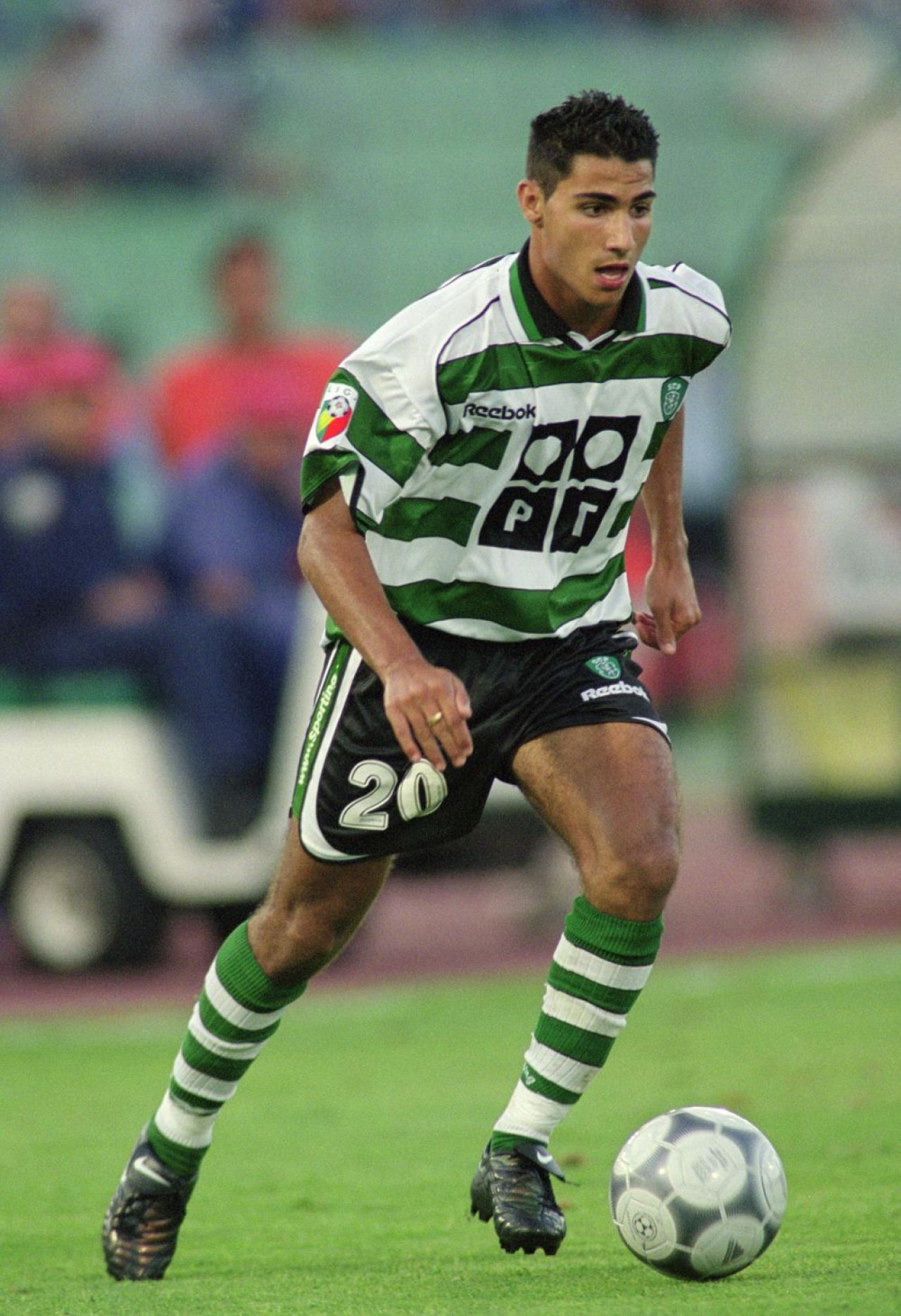 Trebuia sa fie mai tare ca Ronaldo si sa-si conduca tara la Mondial, dar si-a sabotat cariera. La 31 de ani, Quaresma e din nou EROU_2