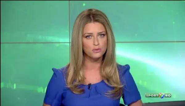 In burta asta am investit doua Loganuri! Cum arata cel mai tare derby de liga a 4-a din Romania, unde portarul nu a fost lasat de sotie la meci :))