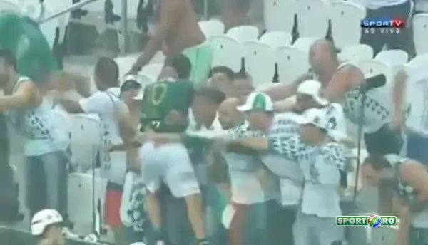 Cum arata adevaratele ABUZURI ale Jandarmeriei! Suporteri batuti crunt in tribune pentru ca s-au bucurat dupa victorie! VIDEO