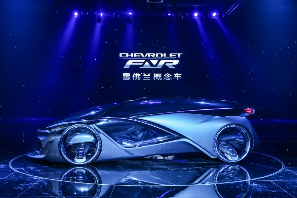 Dovada ca tehnologia extraterestra EXISTA pe Pamant! Chevrolet a lansat o masina SF, unica in lume! FOTO