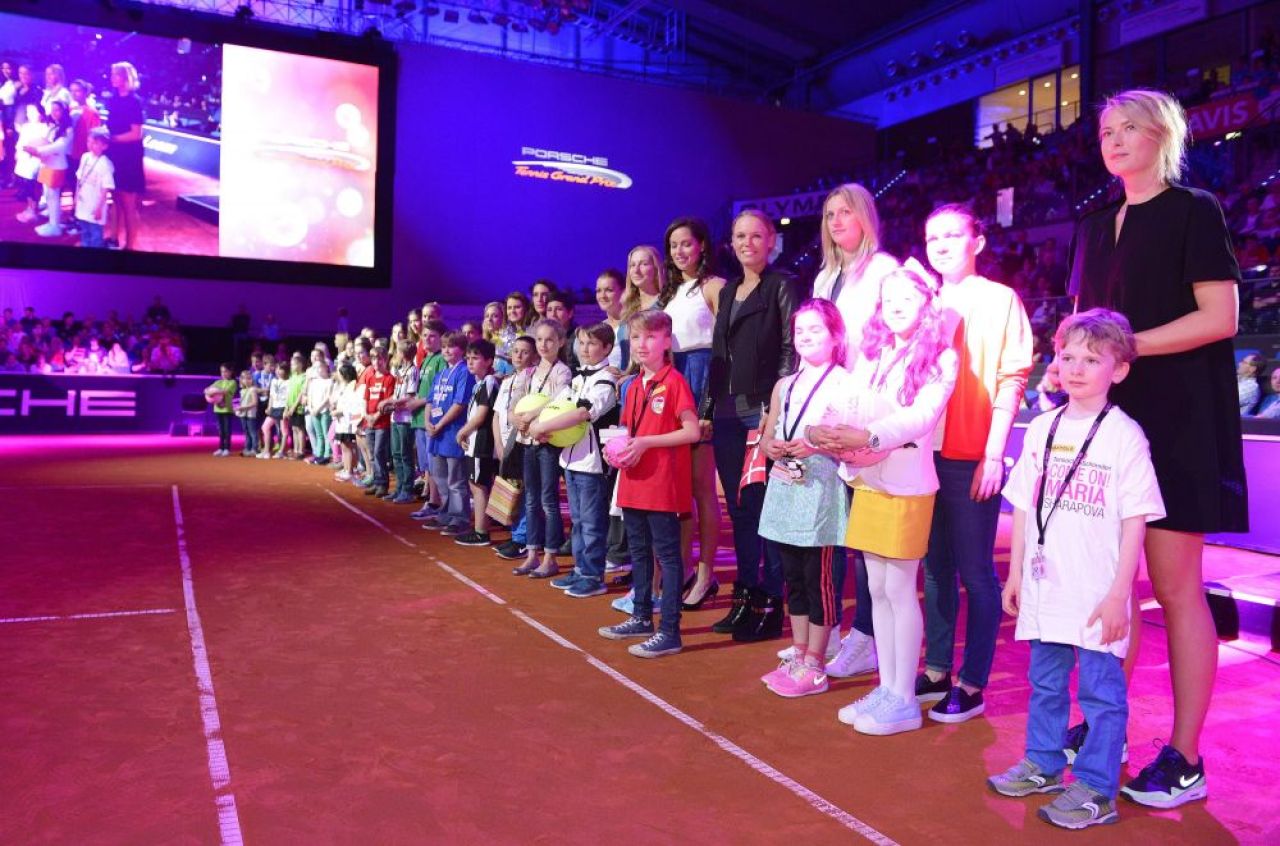 FOTO Intalnire SOC intre Halep si Sharapova! Primul duel a avut deja loc! Cum au reactionat cele doua rivale cand s-au vazut_1
