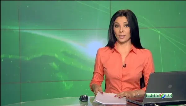 FOTO Scene NEBUNE in Bulgaria. Nikolici, DEZBRACAT de fani pe teren: Lasa-ne pe noi sa jucam