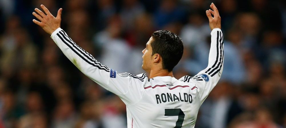 GENIAL! Ronaldo e primul jucator care canta imnul Champions League inainte de meci! Tine cu Liga de mic! :) VIDEO