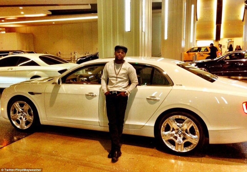 Avioane, masini, vile, bijuterii, LUX! Pe ce si-a spart Mayweather averea incredibila de 400 mil dolari! Super FOTO