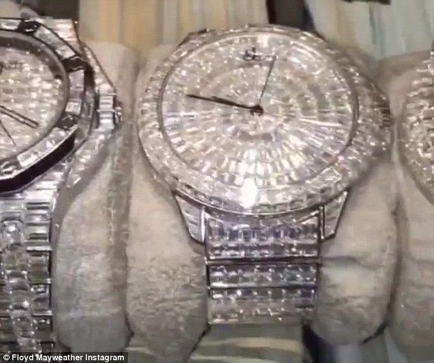 Avioane, masini, vile, bijuterii, LUX! Pe ce si-a spart Mayweather averea incredibila de 400 mil dolari! Super FOTO_4