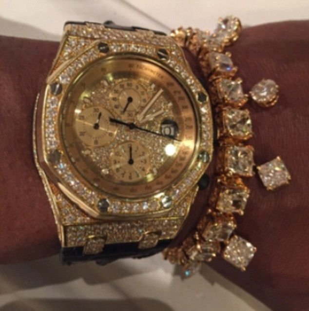 Avioane, masini, vile, bijuterii, LUX! Pe ce si-a spart Mayweather averea incredibila de 400 mil dolari! Super FOTO_13