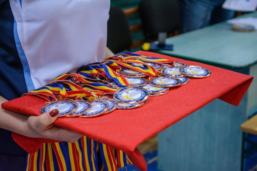Titlu istoric in Romania. Un oras de 20.000 de locuitori cu 4 angajati si o singura jucatoare sub contract a oferit o surpriza uriasa_5