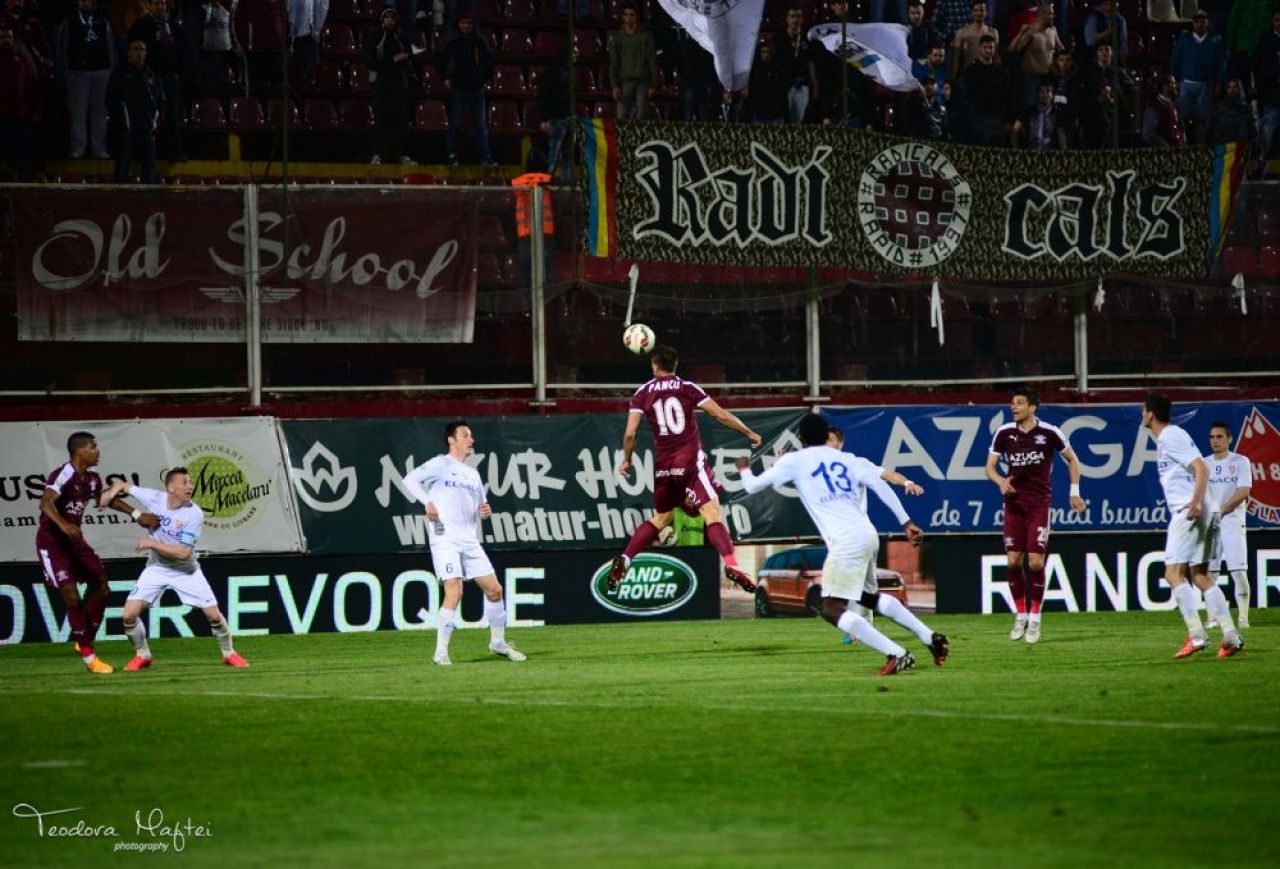GALERIE FOTO: O noapte furtunoasa in Giulesti! Imaginile dezamagirii, doar o minune mai poate tine Rapidul in Liga I_35