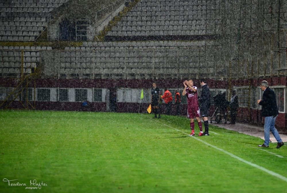 GALERIE FOTO: O noapte furtunoasa in Giulesti! Imaginile dezamagirii, doar o minune mai poate tine Rapidul in Liga I_40