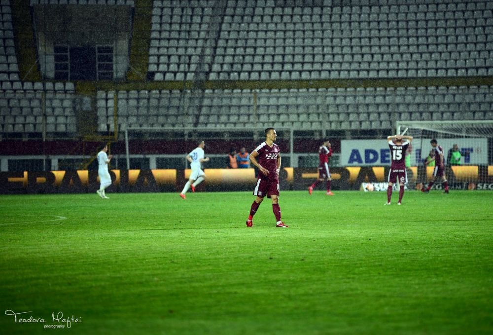 GALERIE FOTO: O noapte furtunoasa in Giulesti! Imaginile dezamagirii, doar o minune mai poate tine Rapidul in Liga I_44