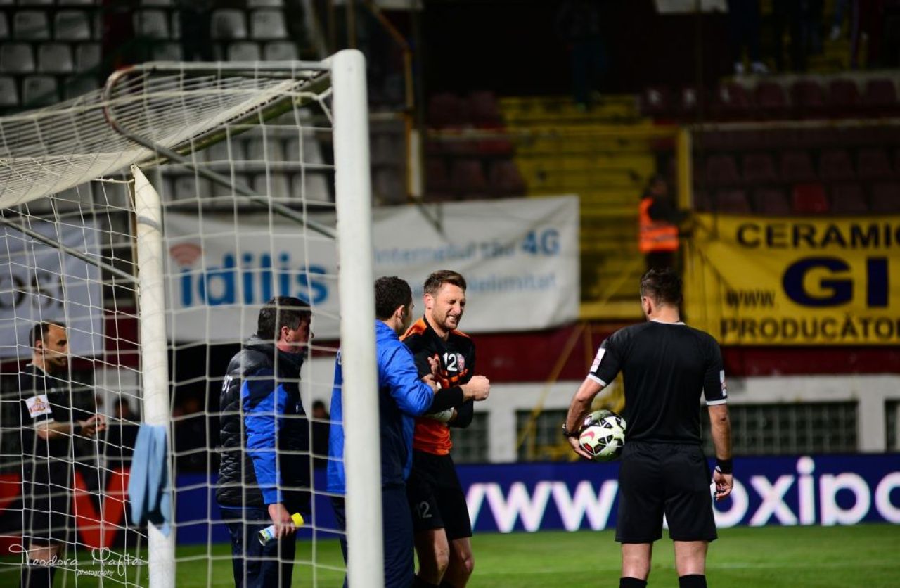 GALERIE FOTO: O noapte furtunoasa in Giulesti! Imaginile dezamagirii, doar o minune mai poate tine Rapidul in Liga I_46