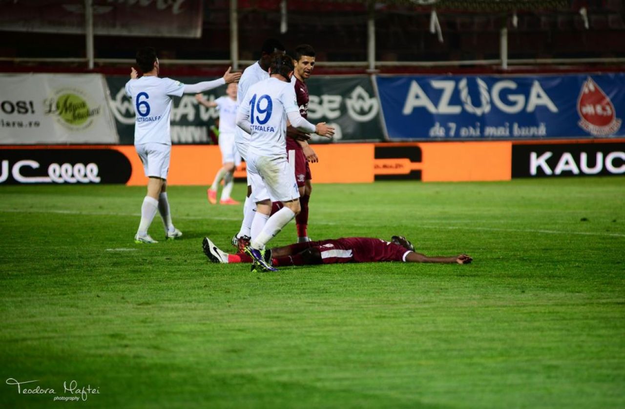 GALERIE FOTO: O noapte furtunoasa in Giulesti! Imaginile dezamagirii, doar o minune mai poate tine Rapidul in Liga I_48