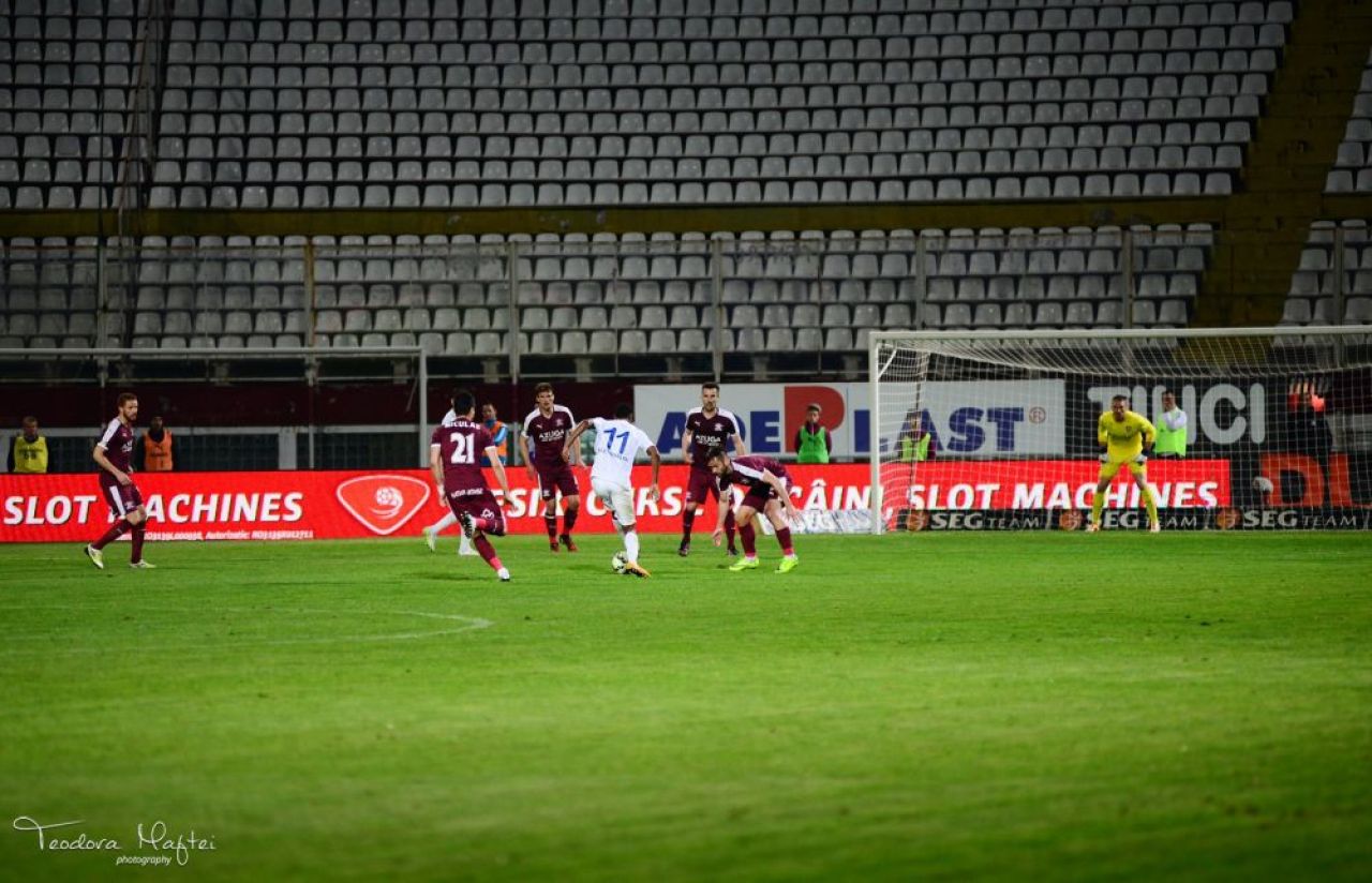 GALERIE FOTO: O noapte furtunoasa in Giulesti! Imaginile dezamagirii, doar o minune mai poate tine Rapidul in Liga I_54