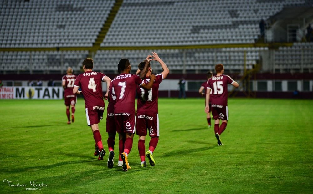 GALERIE FOTO: O noapte furtunoasa in Giulesti! Imaginile dezamagirii, doar o minune mai poate tine Rapidul in Liga I_57
