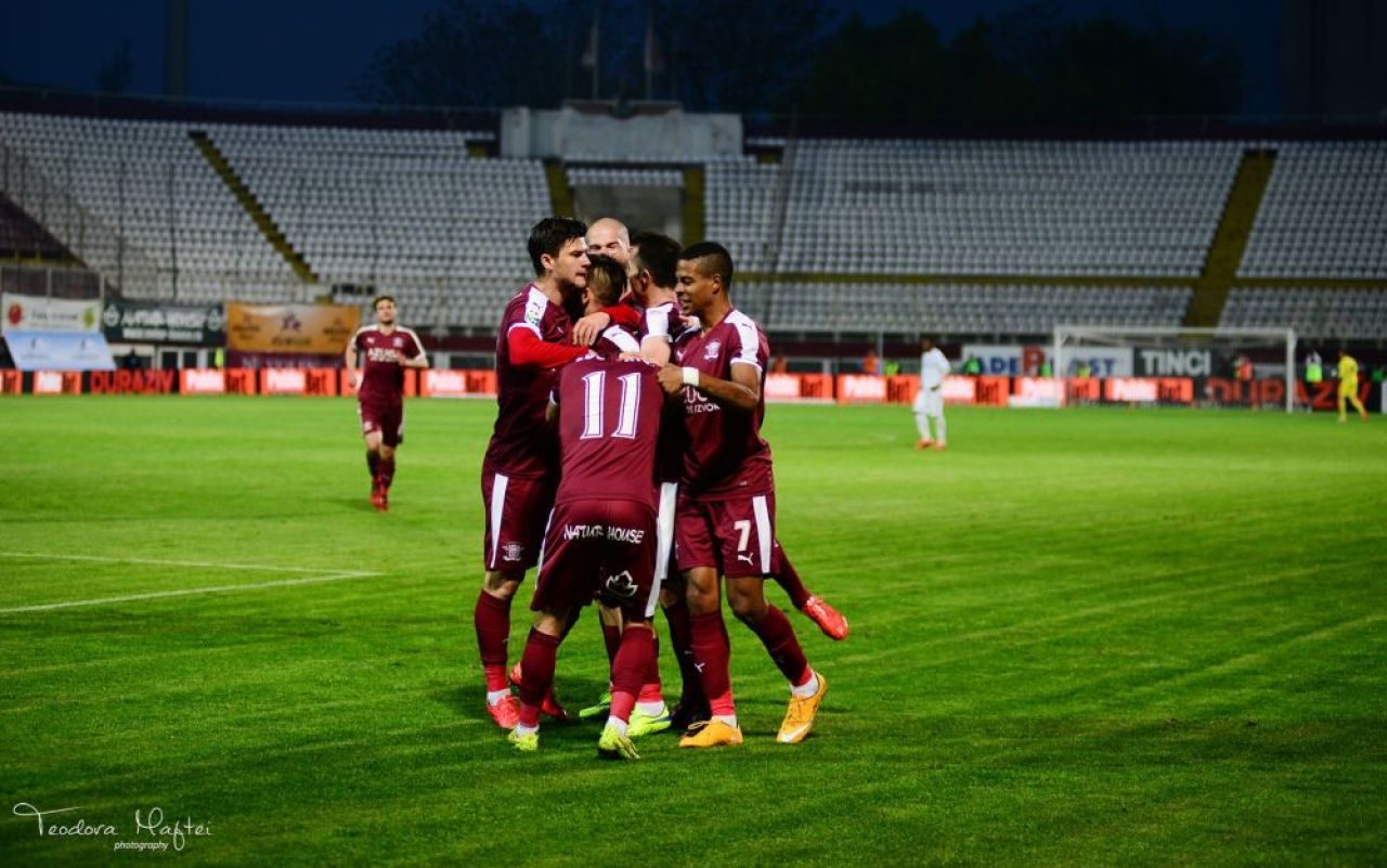 GALERIE FOTO: O noapte furtunoasa in Giulesti! Imaginile dezamagirii, doar o minune mai poate tine Rapidul in Liga I_61