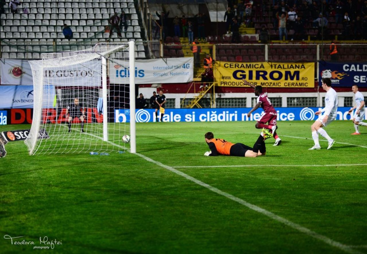 GALERIE FOTO: O noapte furtunoasa in Giulesti! Imaginile dezamagirii, doar o minune mai poate tine Rapidul in Liga I_68