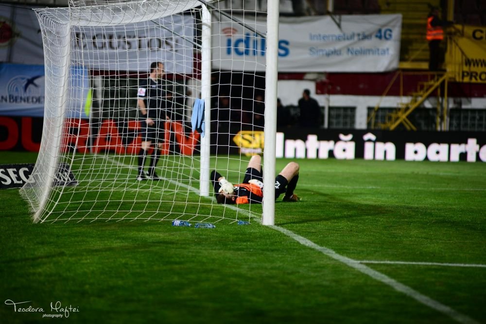 GALERIE FOTO: O noapte furtunoasa in Giulesti! Imaginile dezamagirii, doar o minune mai poate tine Rapidul in Liga I_86