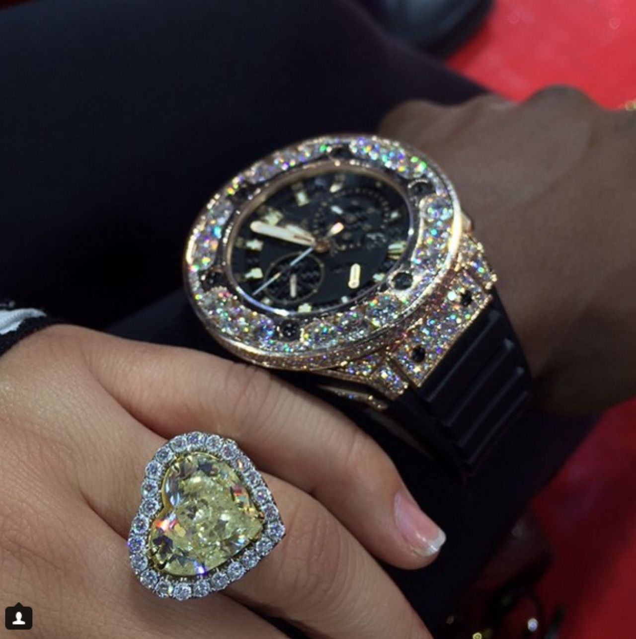 Mayweather si-a gasit iubirea vietii inainte de meciul cu Pacquiao! Cum arata femeia careia i-a cumparat o masina de €300.000_7