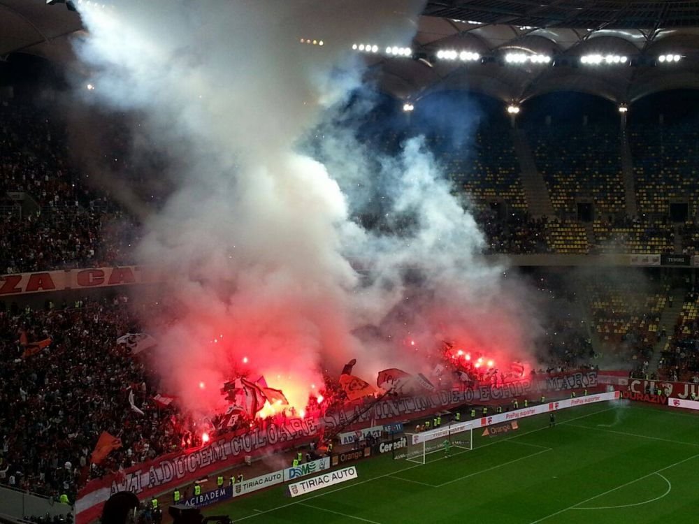 NEBUNIE! Dinamovistii pot fi SUSPENDATI dupa ce au facut la Derby! Ultrasii de la Dinamo au intarziat partida minute bune! FOTO_6