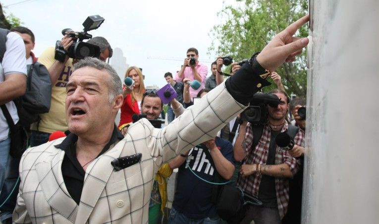 S-a decis Gigi Becali? Cine ar putea prelua Steaua din sezonul viitor. E un nume urias