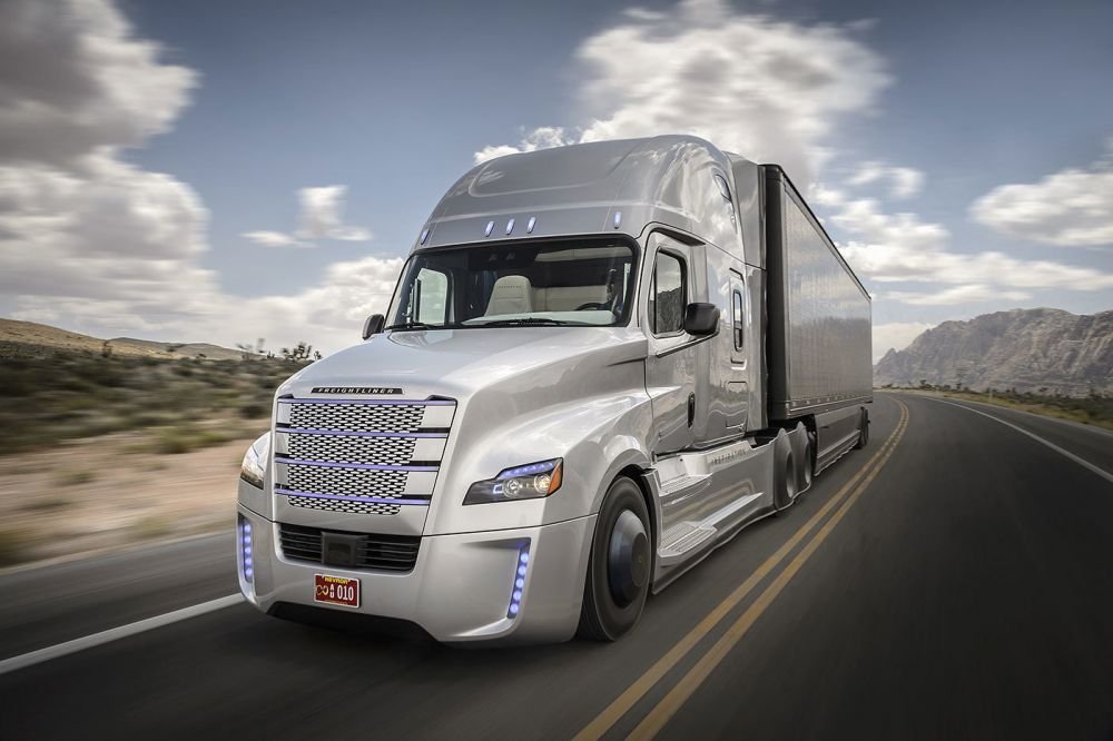 VIDEO Mercedes a lansat primul camion care se conduce SINGUR! Imagini senzationale cu noul Freightliner Inspiration_2
