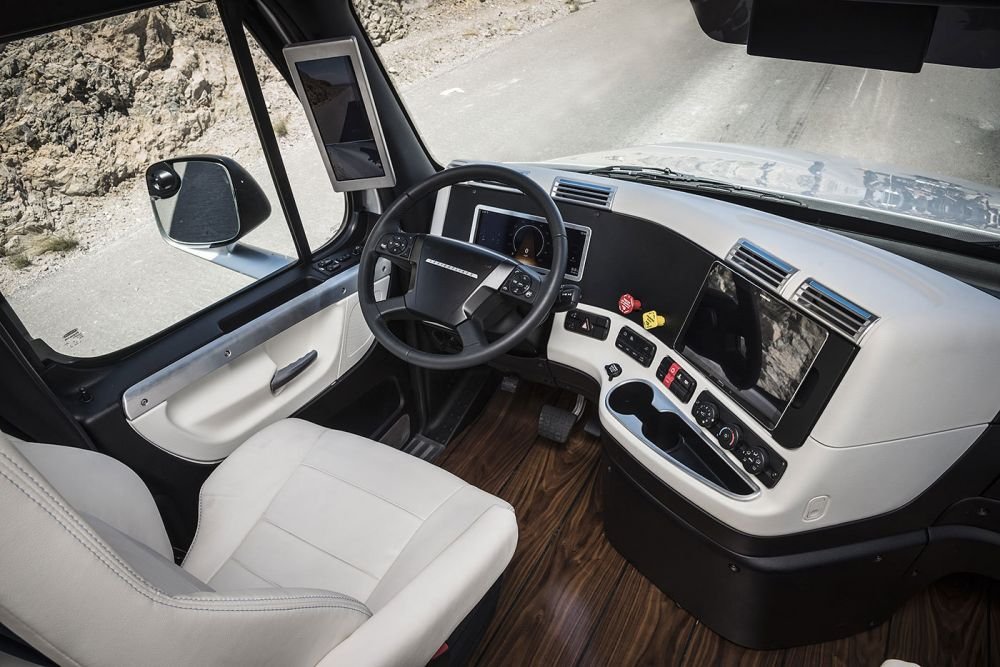 VIDEO Mercedes a lansat primul camion care se conduce SINGUR! Imagini senzationale cu noul Freightliner Inspiration_7