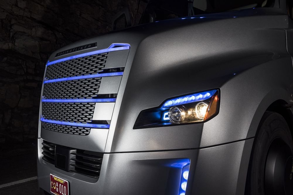 VIDEO Mercedes a lansat primul camion care se conduce SINGUR! Imagini senzationale cu noul Freightliner Inspiration_15