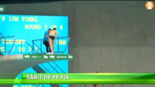 Sari! Sari! Asta tipau spectatorii la mondialul de sarituri in apa, la care a luat parte si un spectator! VIDEO
