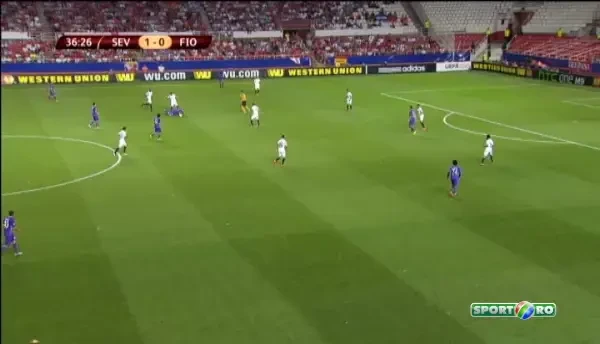 Matias Fernandez executa periculos o lovitura libera, Rico respinge!