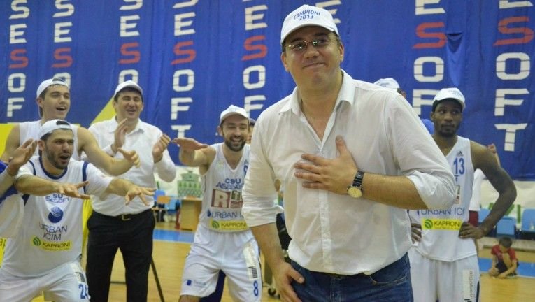 Unul dintre cei mai titrati antrenori din Romania lupta cu o boala crunta: a scapat din razboi, spera sa supravietuiasca si acum