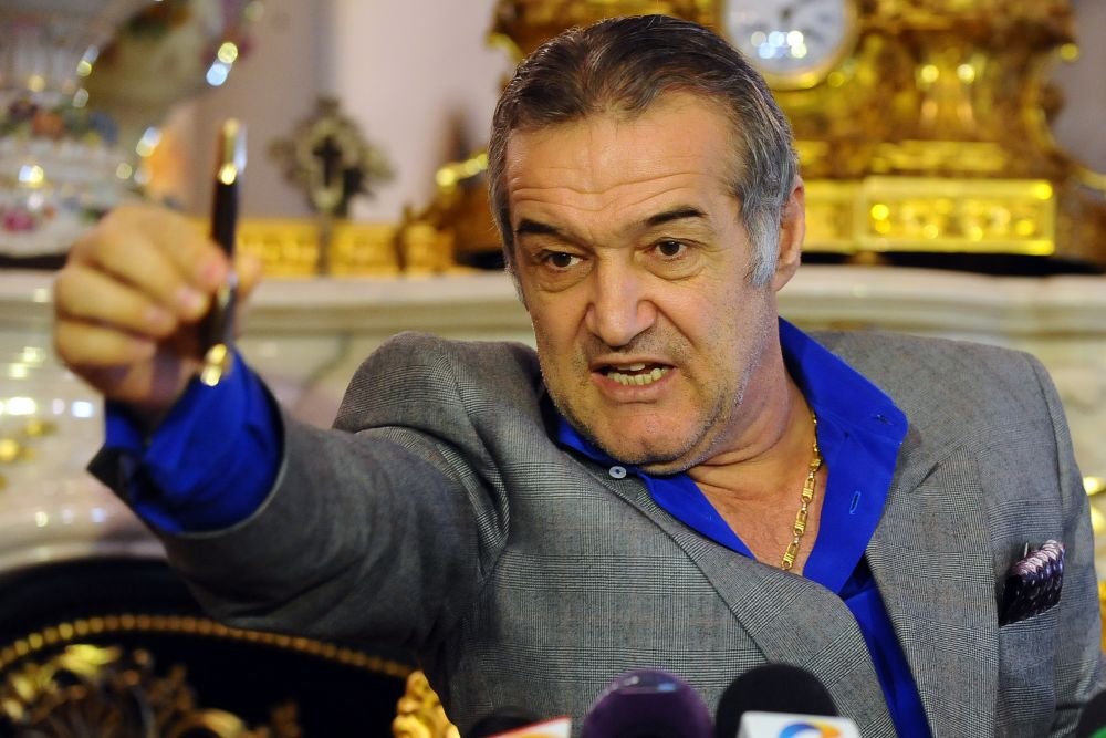 Asa ceva nu am mai vazut pana acum, e extraordinar! DECARUL dorit de Becali si-a socat noul antrenor de la primul antrenament