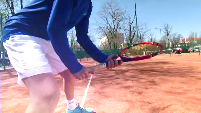 MINUNEA BLONDA din tenisul romanesc. La 14 ani ii calca pe urme lui Ilie Nastase si e olimpic la scoala: 