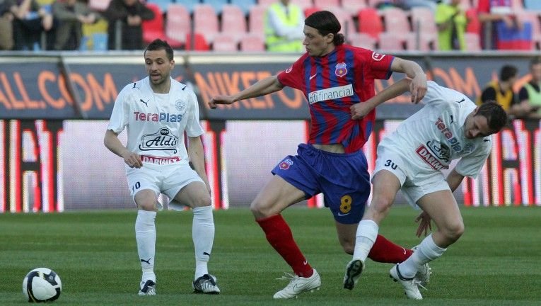 Fotbalistul ce poate decide titlul in Liga I a fost la un pas de MOARTE! I-au dat cu parul in cap