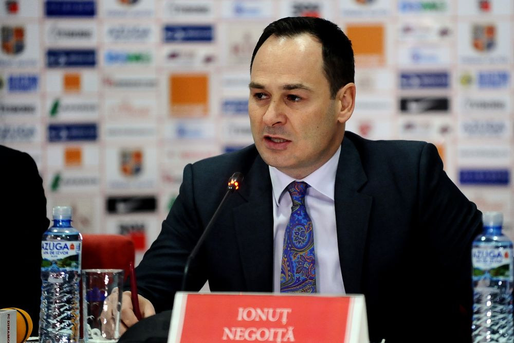 Negoita vorbeste despre vizita la DNA si declara RAZBOI caracatitei din fotbal . Patronul lui Dinamo, gata sa faca lumina in cazul barajului cu Lazio
