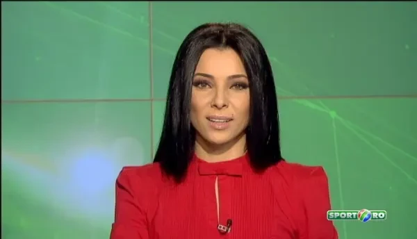 LIKE father, LIKE son! :) Ronaldo si fiul sau au aratat cum e sa faci abdoneme la dublu! Imagini amuzante cu cei doi VIDEO