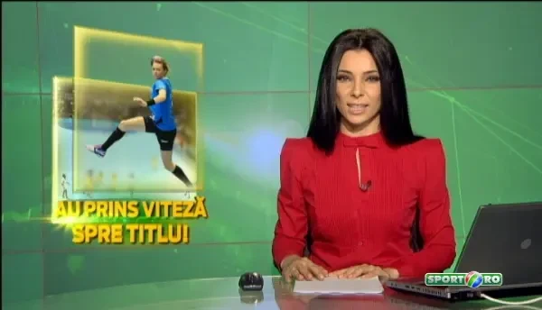 Handbalistele de la CSM Bucuresti si-au luat viteza catre primul titlu! Au schimbat sportul pentru o zi! :) VIDEO